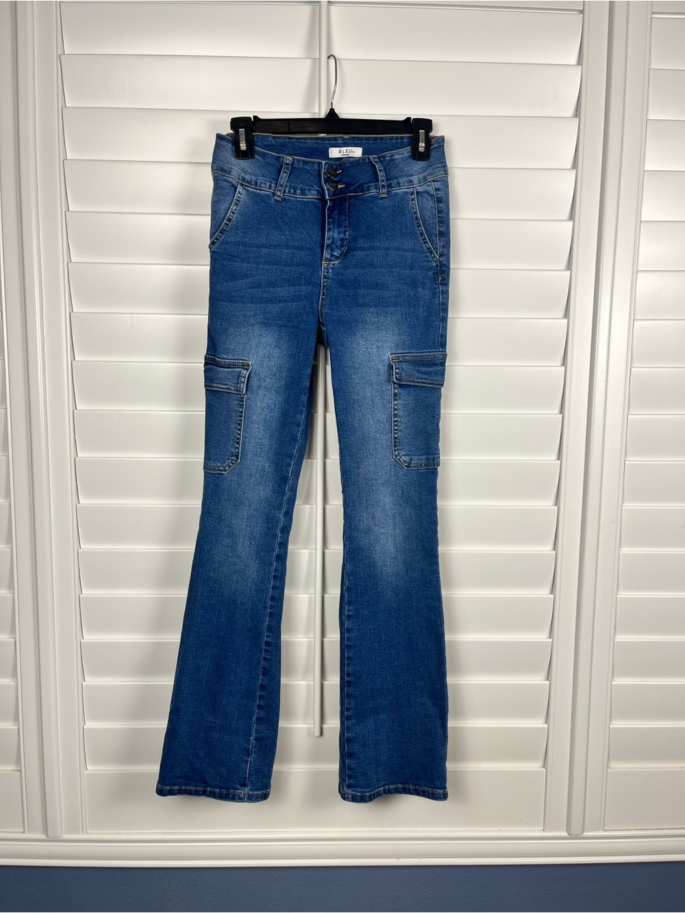 Dark Indigo Blue Cargo bootcut stretch Jeans size 6